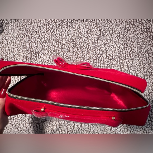 NWT ESTEE LAUDER RED VELVET COSMETICS BAG - Picture 14 of 14